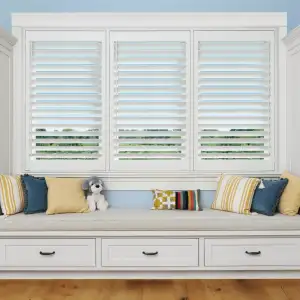 palm-beach-polysatin-white-46733759-3_square-lg